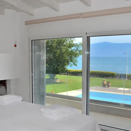 Al Mare Stav Kouvéla